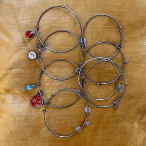 Alex & Ani - 8 bracelets